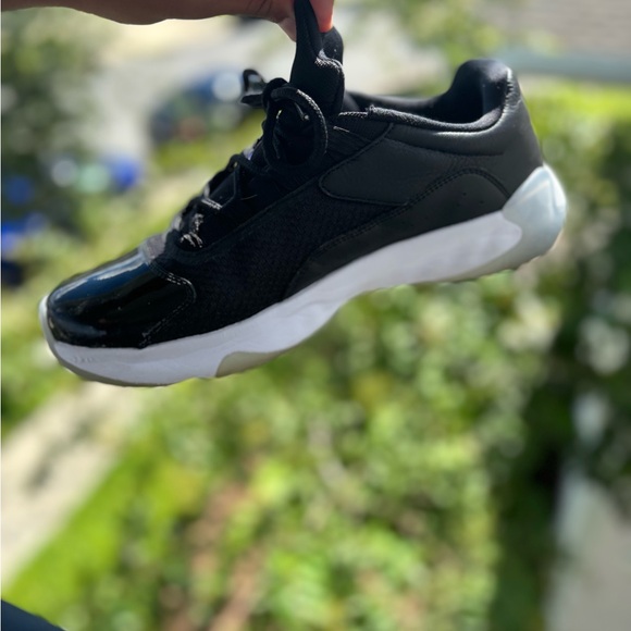 2022 Air Jordan 11 CMFT Low “Space Jam” - Picture 10 of 14